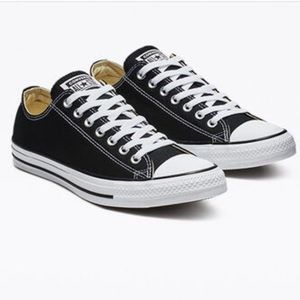 Classic Black low top converse NWOT